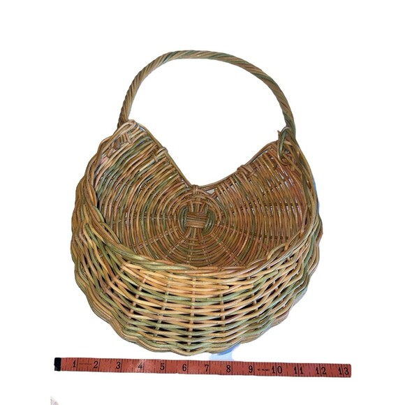 Vintage Hanging Wicker Flower Basket Handwoven Boho Cottagecore Plant Holder - Picture 12 of 14